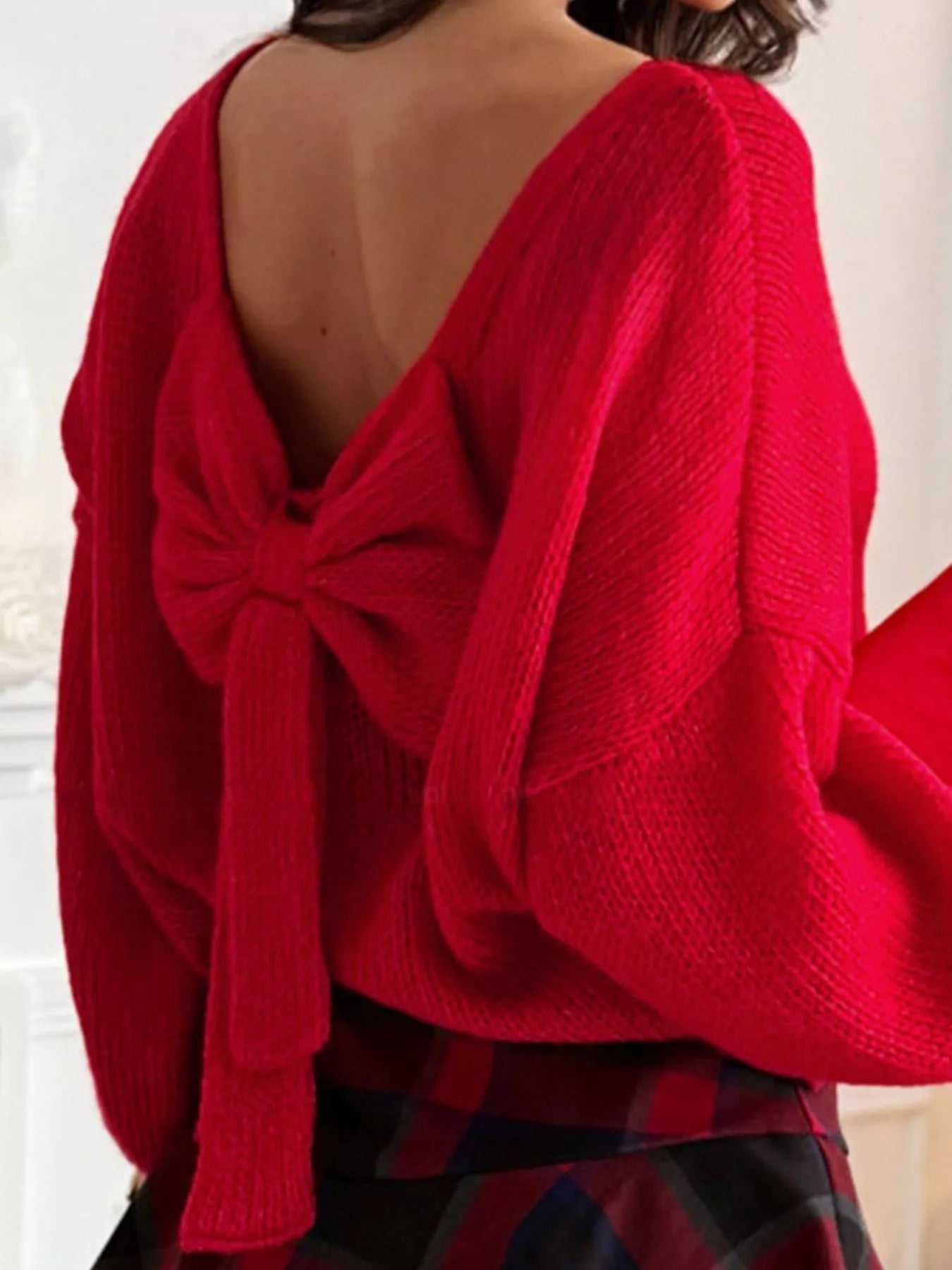 Back Bowknot Long Sleeve Sweater - Hot Hits