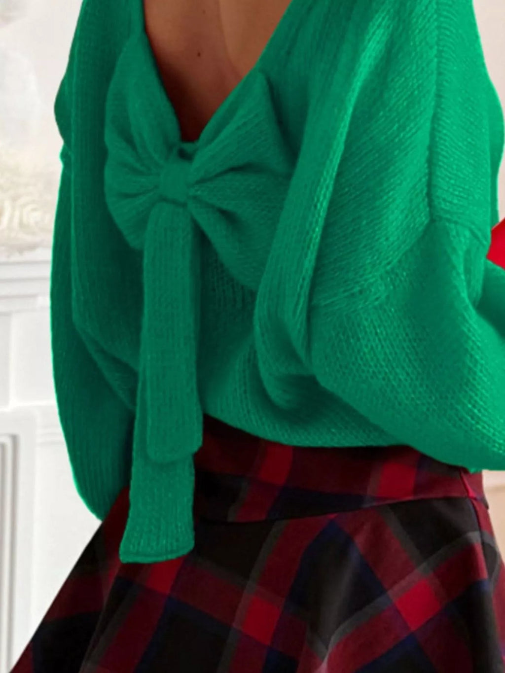 Back Bowknot Long Sleeve Sweater - Hot Hits