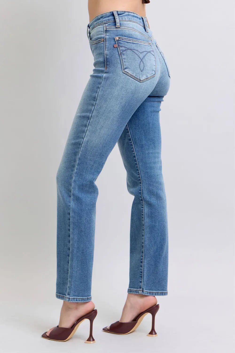 Judy Blue Full Size Run Vintage Wash Thermal Straight Jeans - Hot Hits